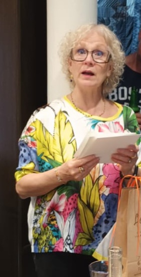 teacher Dawn Willer giving answers